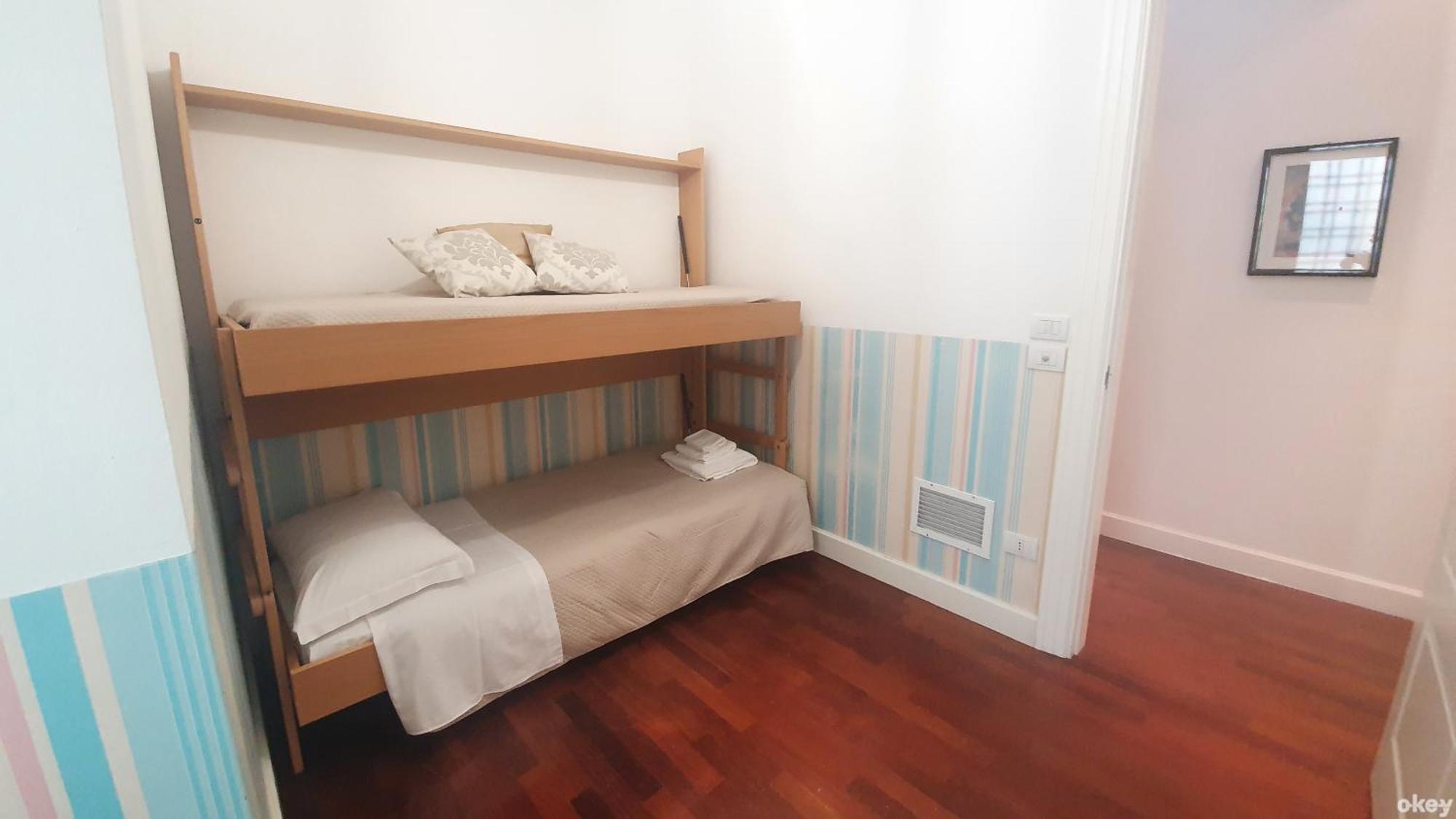 Dimora Alighieri - Bari Centro Apartment Luaran gambar