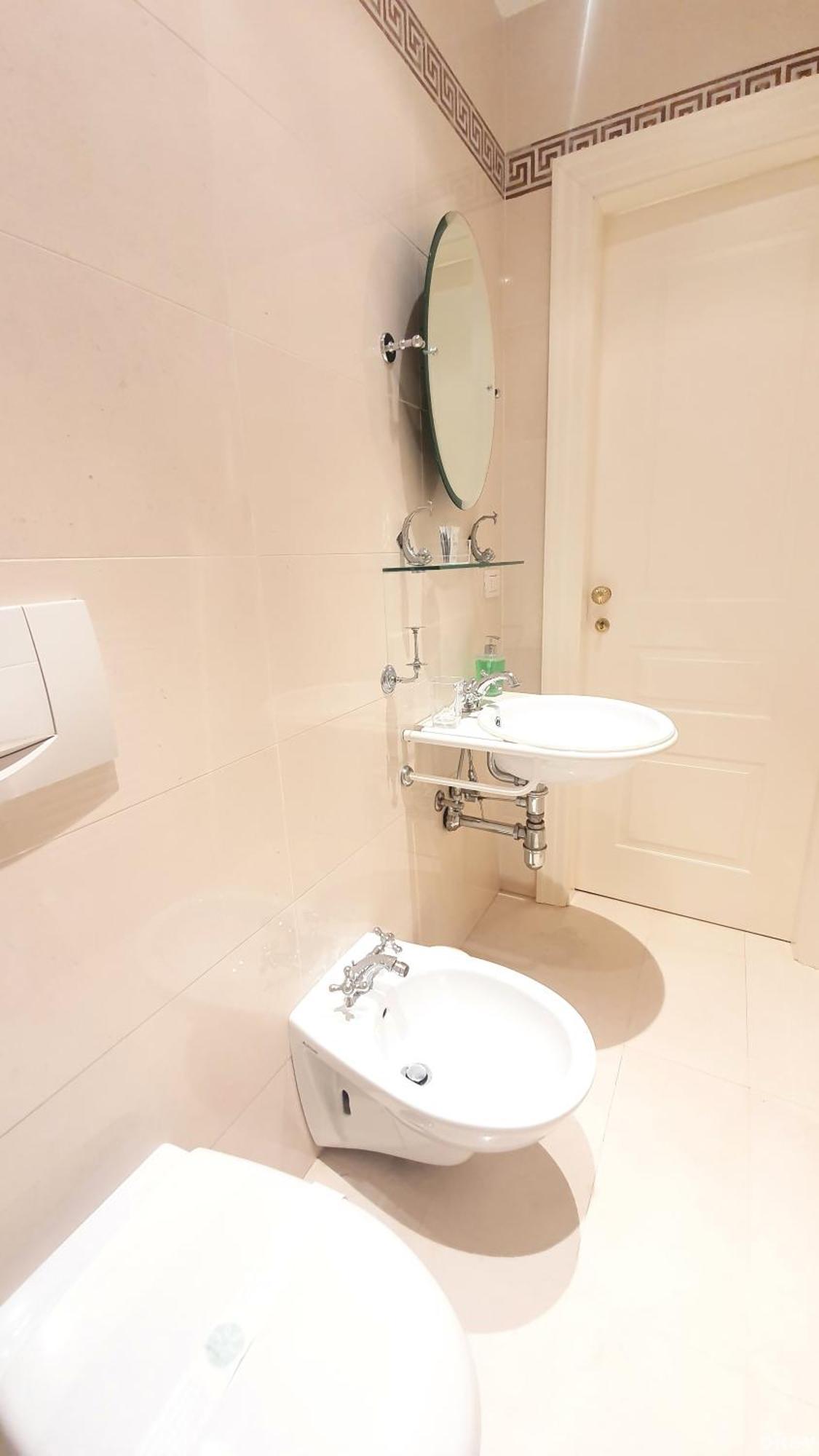 Dimora Alighieri - Bari Centro Apartment Luaran gambar